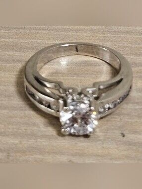 Silver Tone Rhinestones Band Cocktail Ring Size 7